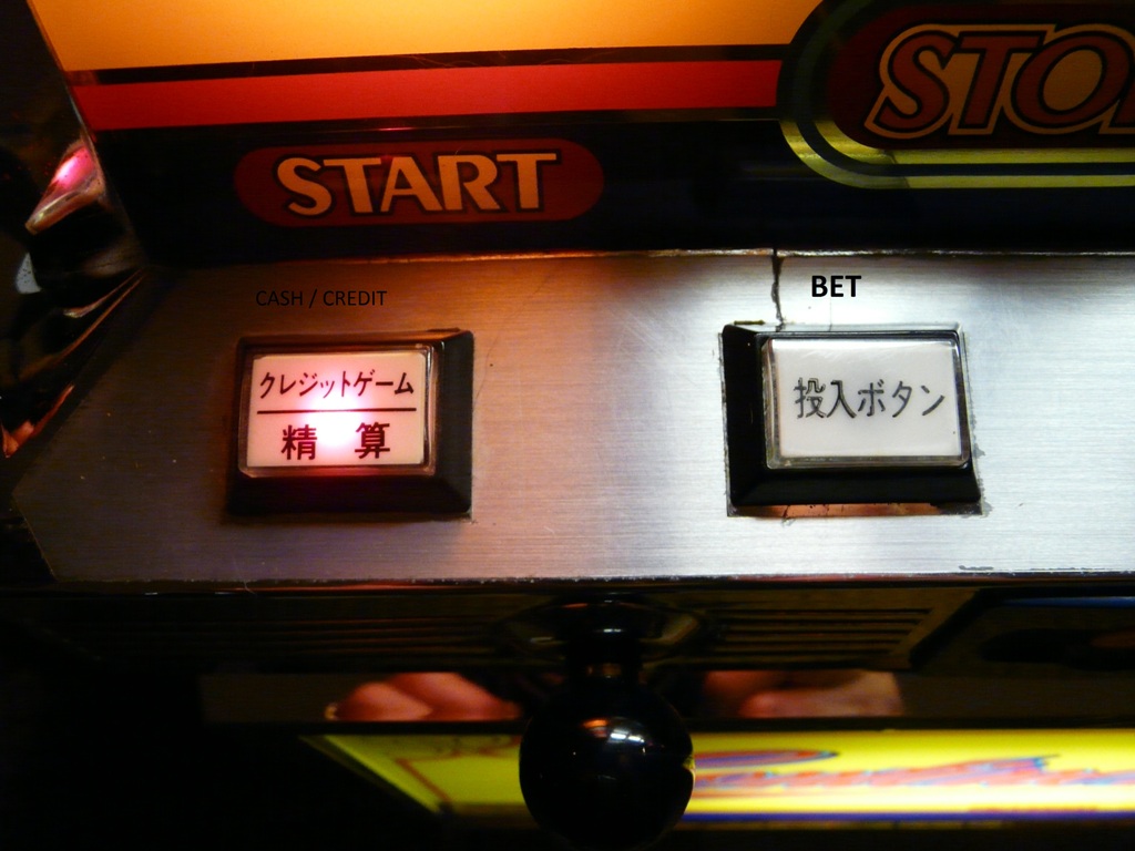 Credit and bet buttons